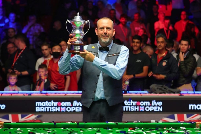 时刻依然保 时刻依然保